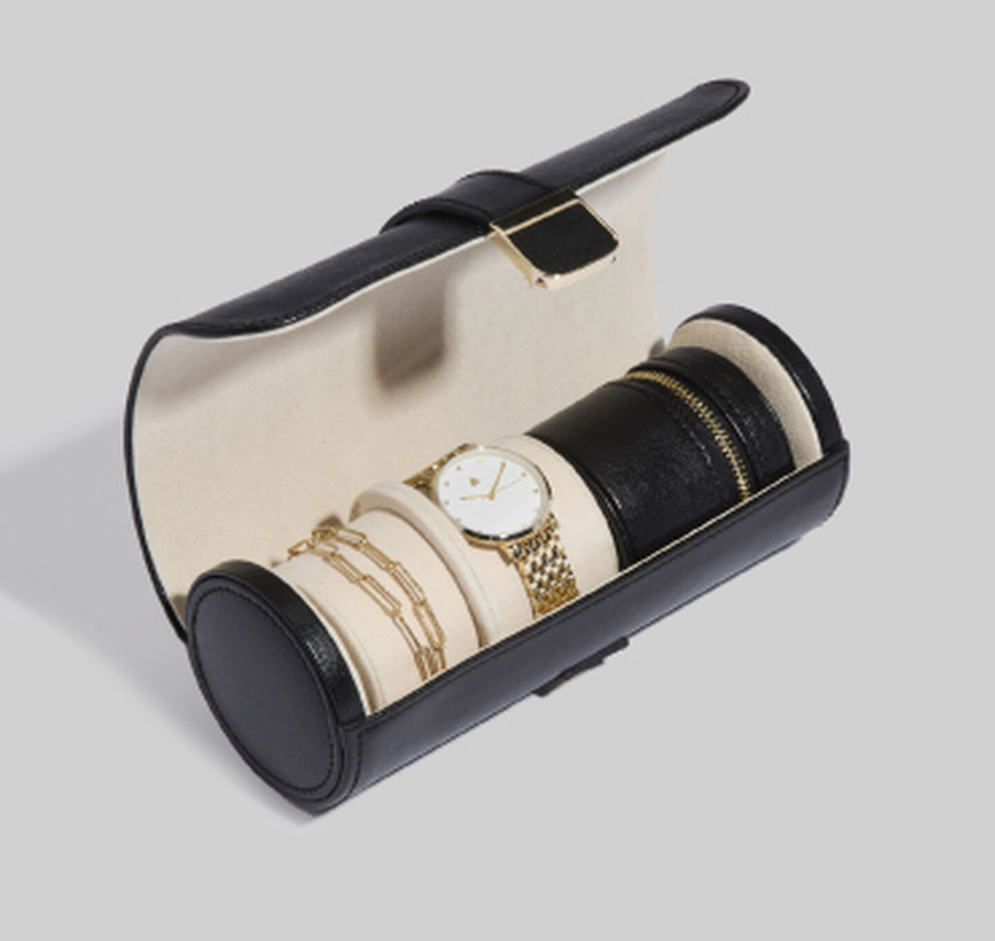 WOLF jewellery roll.